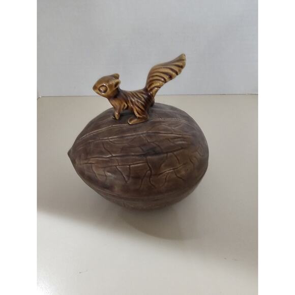 Holland Mold Squirrel Brown Nut Candy/Nut Dish - Picture 2 of 6